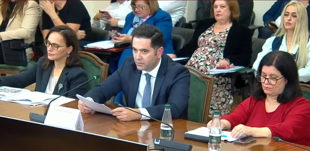 Malaj: Rritje e përmuajshme e pensioneve, pagat e administratës do indeksohen çdo 2 vjet